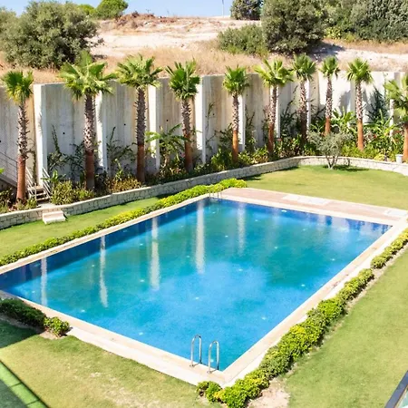 Superb Flat Near Sea With Shared Pool In Cesme * Cesme