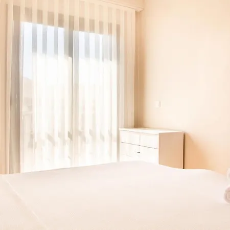 Superb Flat Near Sea With Shared Pool In Cesme * Cesme